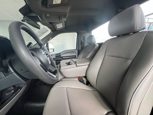 Used 2022 Ford F250 XL w/ Power Equipment Group image 14