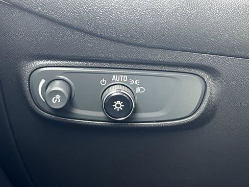 Certified 2023 Chevrolet Equinox RS w/ RS Leather Package image 24