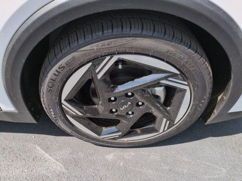 New 2025 Kia K4 EX FWD image 10