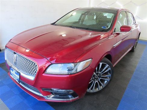 Used 2018 Lincoln Continental Select w/ Continental Climate Package image 4