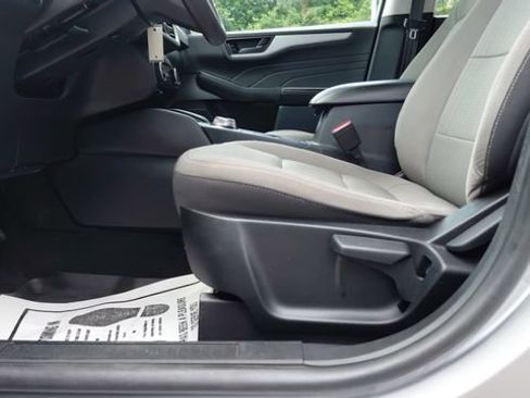 Used 2022 Ford Escape S AWD/4WD image 13