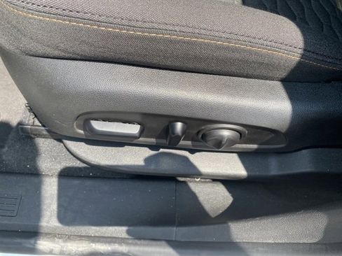 Used 2021 Chevrolet Equinox LT image 18