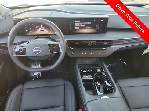 Used 2025 Nissan Murano SV FWD image 4
