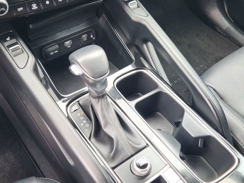Used 2023 Kia Telluride S w/ S Sunroof Package FWD image 19