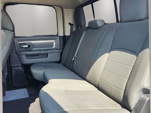 Used 2018 RAM 1500 Classic SLT AWD/4WD image 18