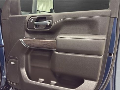 Used 2022 Chevrolet Silverado 3500 LTZ w/ LTZ Premium Package image 32