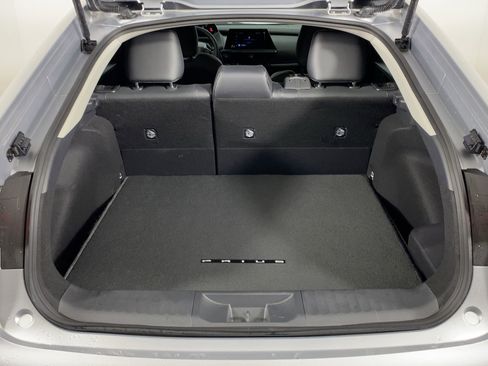 Used 2025 Toyota Prius XLE image 27