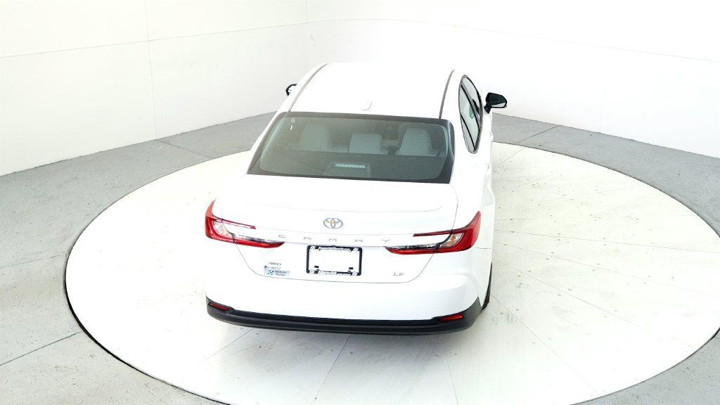 Used 2025 Toyota Camry LE AWD/4WD image 15