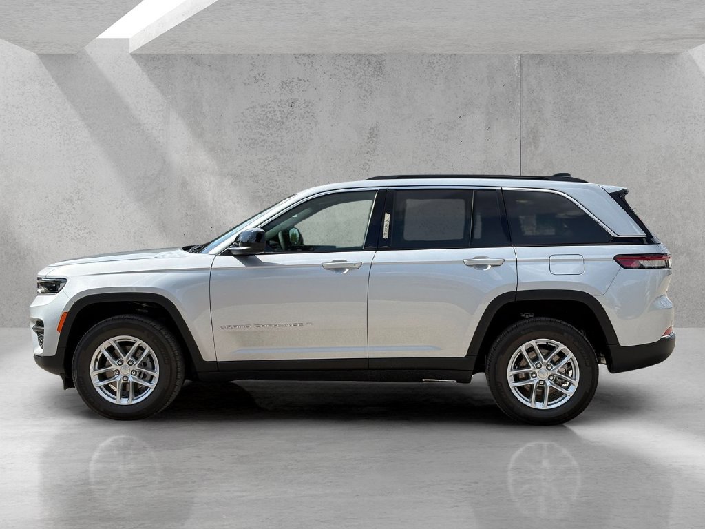 New 2026 Jeep Grand Cherokee Laredo X RWD image 8