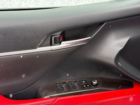 Used 2023 Toyota Camry XSE image 18