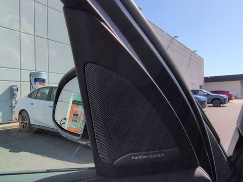 New 2026 BMW X5 xDrive50e w/ M Sport Package image 33