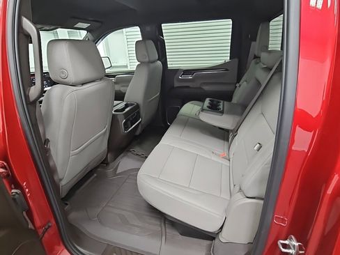 Used 2024 GMC Sierra 1500 SLT w/ SLT Premium Plus Package image 32