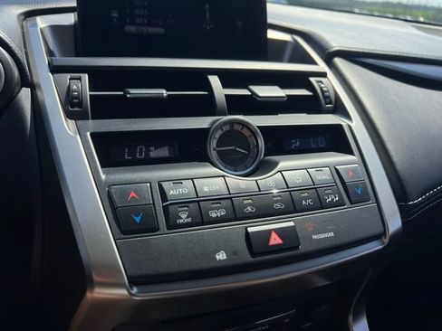 Used 2016 Lexus NX 200t FWD image 21