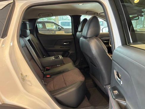 Certified 2025 Nissan Kicks SR FWD image 25