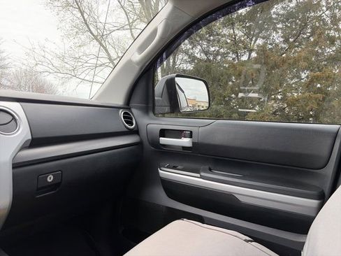 Used 2019 Toyota Tundra SR5 w/ SR5 Upgrade Package image 24