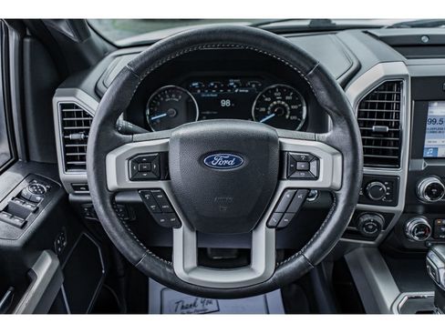 Used 2019 Ford F150 Lariat w/ Equipment Group 502A Luxury AWD/4WD image 10
