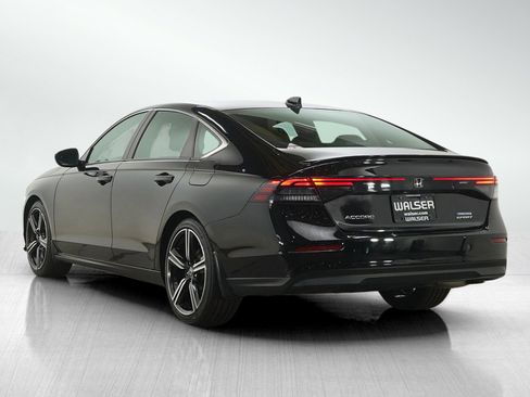 Used 2024 Honda Accord Sport image 3