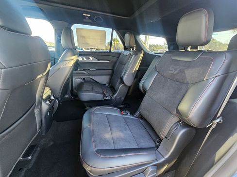 New 2026 Ford Explorer ST w/ Sun And Sound Package image 7