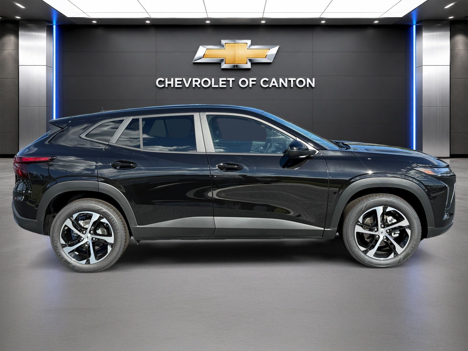 New 2026 Chevrolet Trax RS w/ Sunroof Package FWD image 4