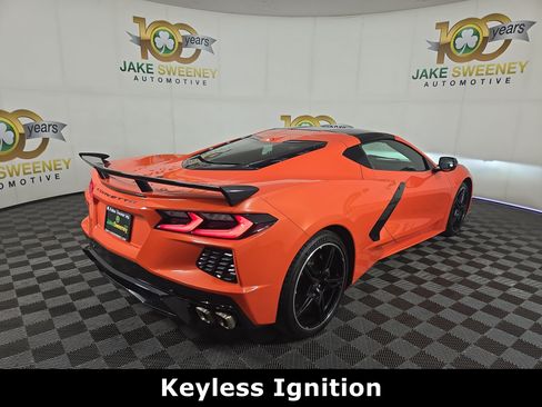 Used 2025 Chevrolet Corvette Stingray Preferred Cpe w/ Z51 Performance Package RWD image 9