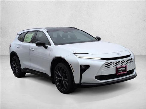 New 2026 Toyota Crown Signia image 7