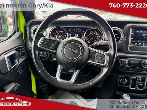 Used 2021 Jeep Wrangler Unlimited Sahara AWD/4WD image 7