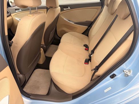 Used 2014 Hyundai Accent GLS FWD image 21