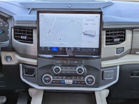 Used 2024 Ford Expedition Limited RWD image 21