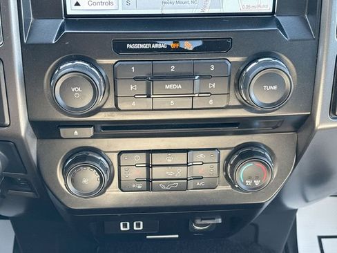 Used 2018 Ford F150 XLT w/ Equipment Group 302A Luxury image 26