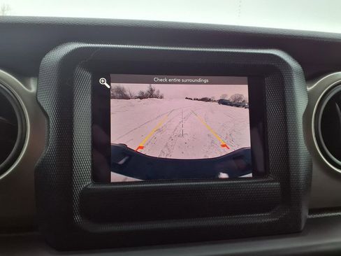 Used 2020 Jeep Gladiator Sport w/ Quick Order Package 23S image 7