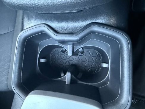 Used 2025 Toyota RAV4 XLE image 36