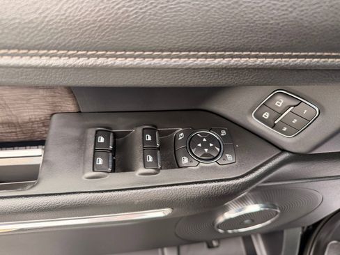 Used 2020 Ford Expedition Limited w/ Equipment Group 301A AWD/4WD image 14