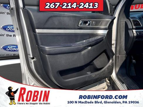 Used 2017 Ford Explorer XLT w/ Equipment Group 202A AWD/4WD image 21