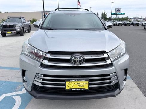 Used 2018 Toyota Highlander Limited Platinum AWD/4WD image 7