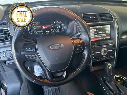 Used 2016 Ford Explorer Platinum image 15