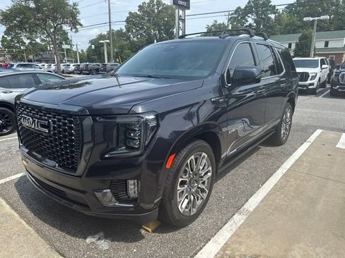Used 2023 GMC Yukon Denali Ultimate AWD/4WD image 4