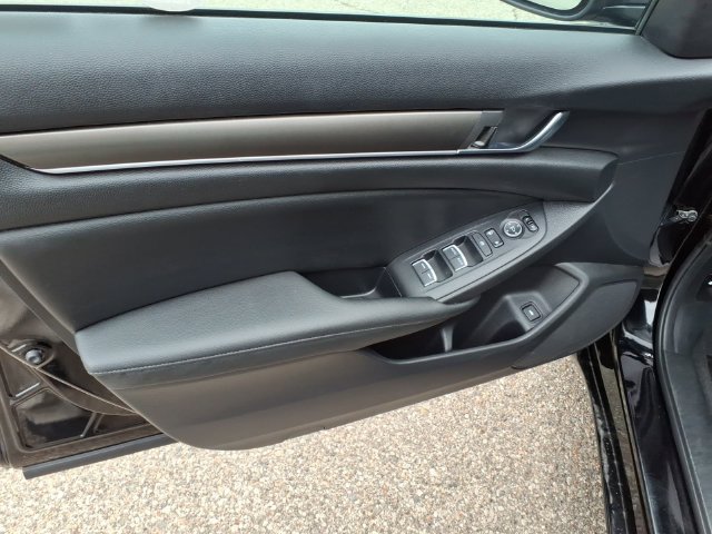 Used 2019 Honda Accord LX image 11