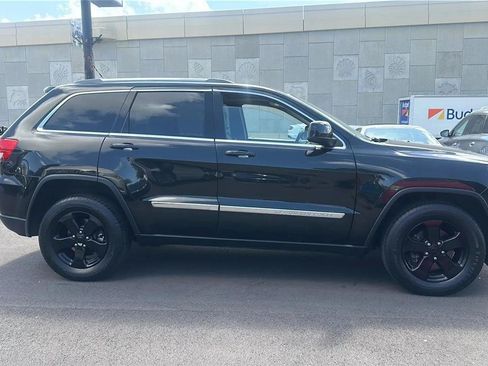 Used 2012 Jeep Grand Cherokee Laredo AWD/4WD image 5