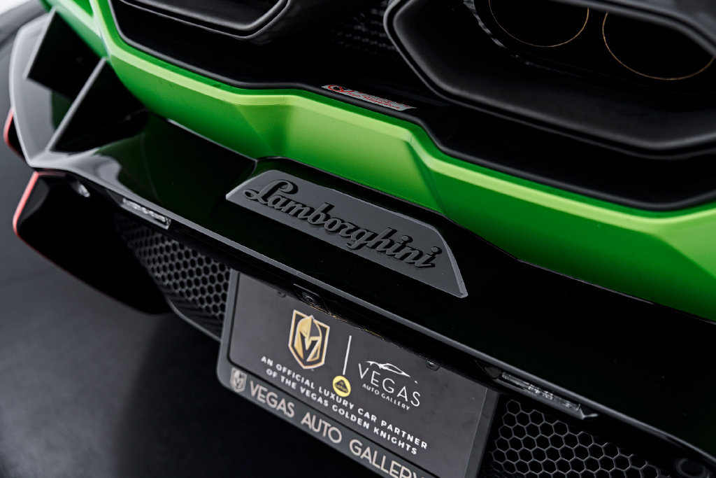 Used 2024 Lamborghini Revuelto AWD/4WD image 29