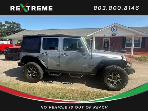 Used 2017 Jeep Wrangler Unlimited Sport w/ Quick Order Package 24S AWD/4WD image 3