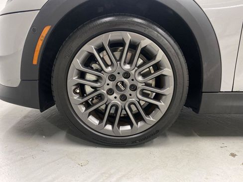 Used 2025 MINI Cooper 2-Door Hardtop FWD image 23