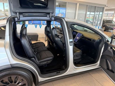 Used 2017 Tesla Model X 100D image 12