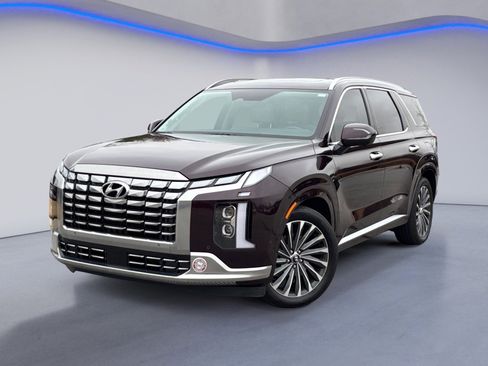 Used 2024 Hyundai Palisade Calligraphy image 2