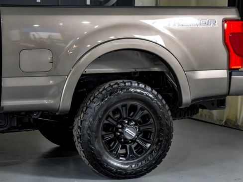 Used 2022 Ford F250 Lariat w/ Tremor Off-Road Package image 13