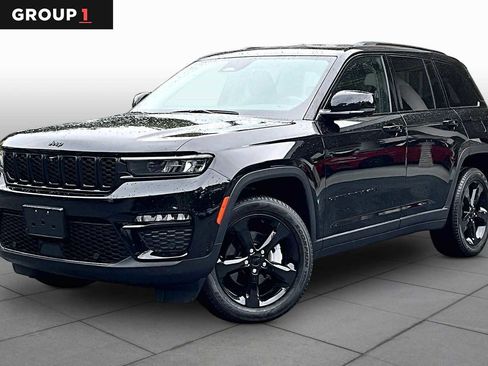 Used 2023 Jeep Grand Cherokee Limited w/ Luxury Tech Group II AWD/4WD image 1