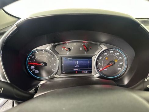 Used 2019 Chevrolet Equinox LT FWD image 18