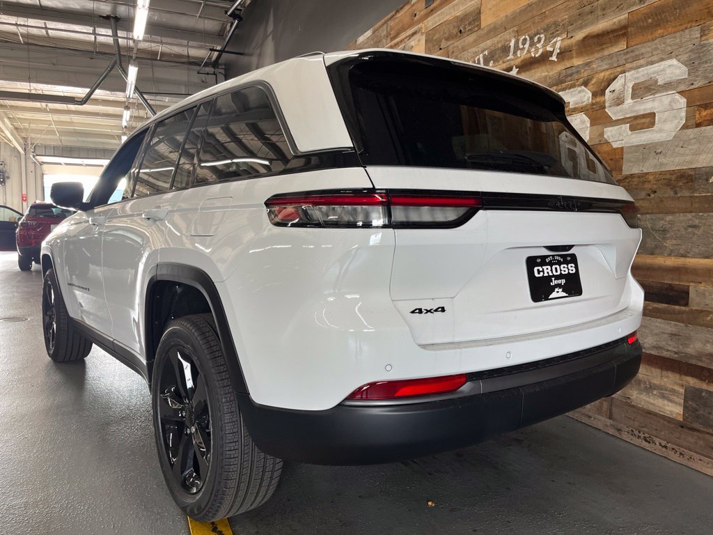 New 2026 Jeep Grand Cherokee Limited AWD/4WD image 18