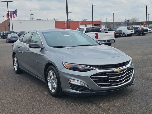 Used 2023 Chevrolet Malibu LS image 10