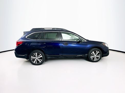 Used 2018 Subaru Outback 2.5i Limited AWD/4WD image 10