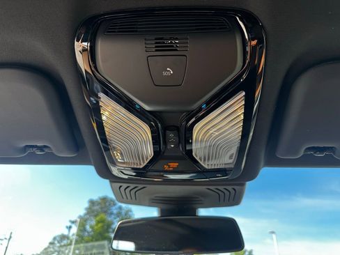 Certified 2025 BMW X4 xDrive30i AWD/4WD image 23